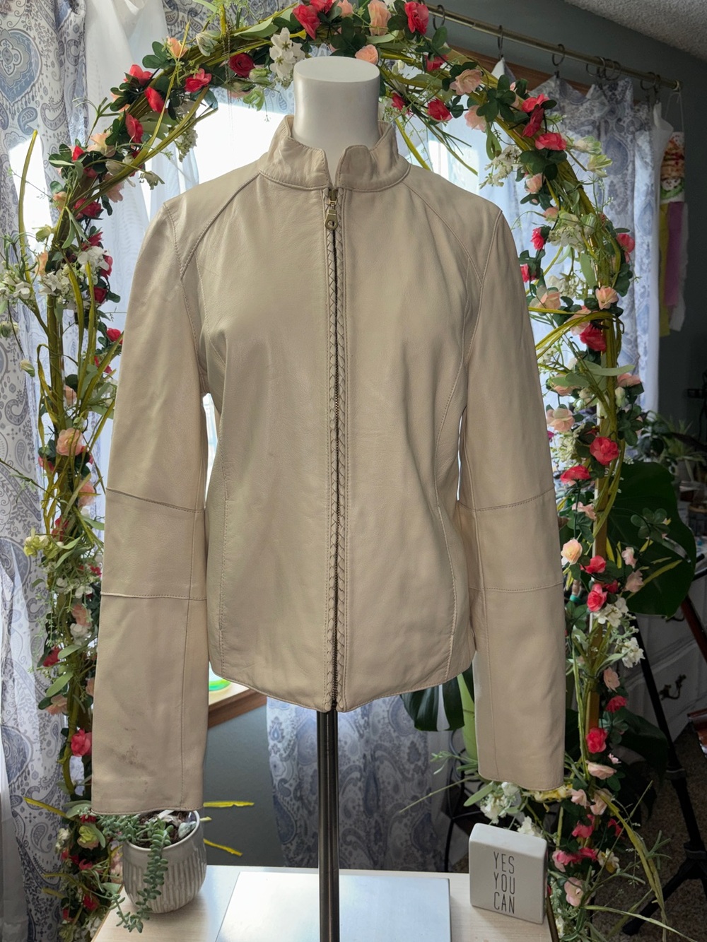 Wilsons Leather Vintage Cream Leather Moto Jacket Women’s Size Medium